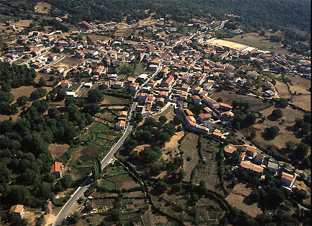 Veduta aerea di Austis